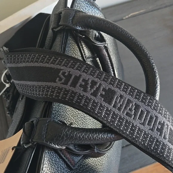 Steve Madden BShiloh Black/Black Tote with Mini Pouch - Picture 4 of 13